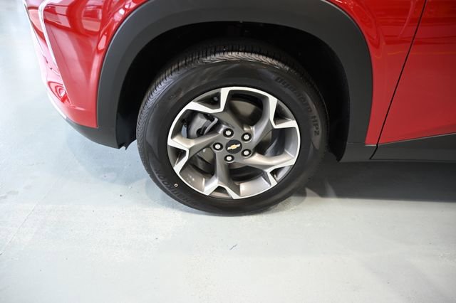 New 2026 Chevrolet Trax LT w/ Driver Confidence Package FWD image 26