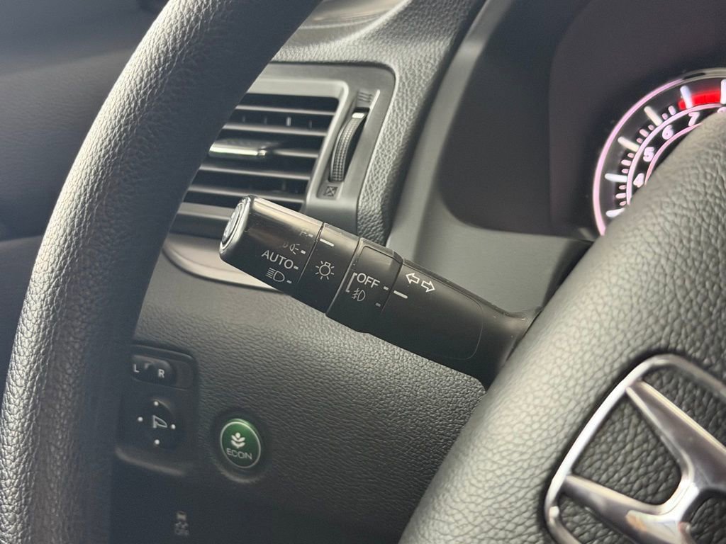 Used 2018 Honda Pilot EX image 14