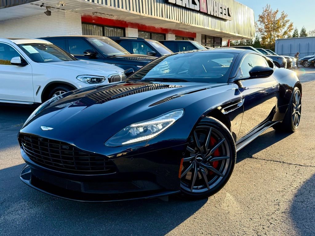Used 2018 Aston Martin DB11 V12 image 1