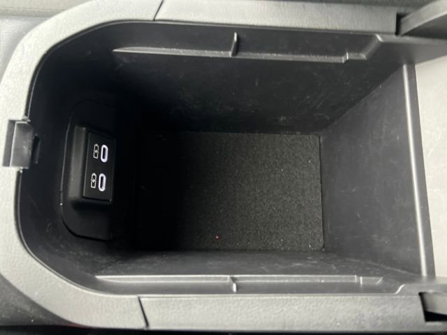 Used 2023 Toyota RAV4 LE image 21