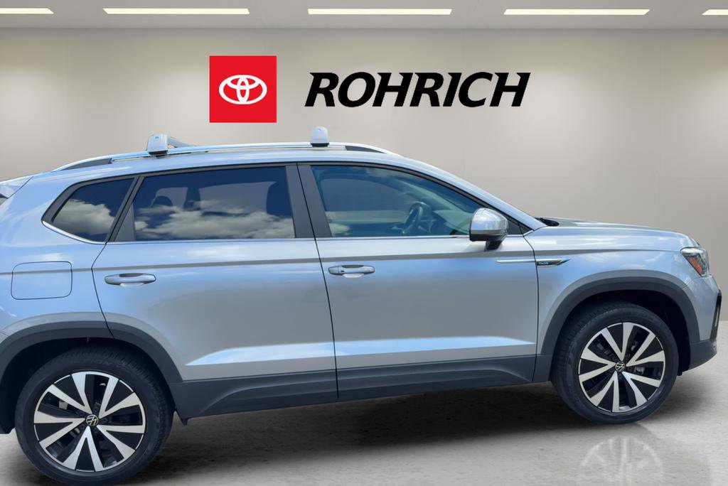 Used 2022 Volkswagen Taos SE image 6