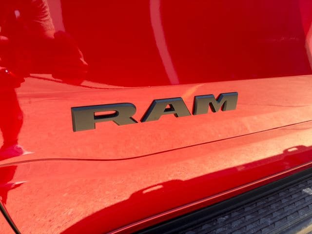 New 2026 RAM 1500 Express AWD/4WD image 15