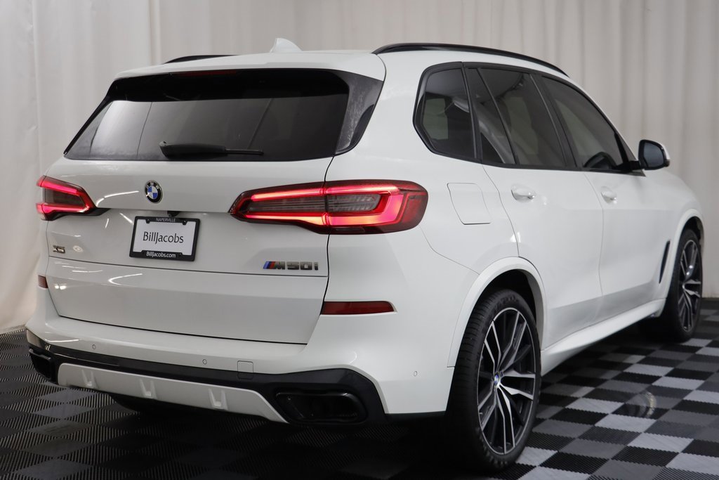 Used 2020 BMW X5 M50i w/ Premium Package image 16