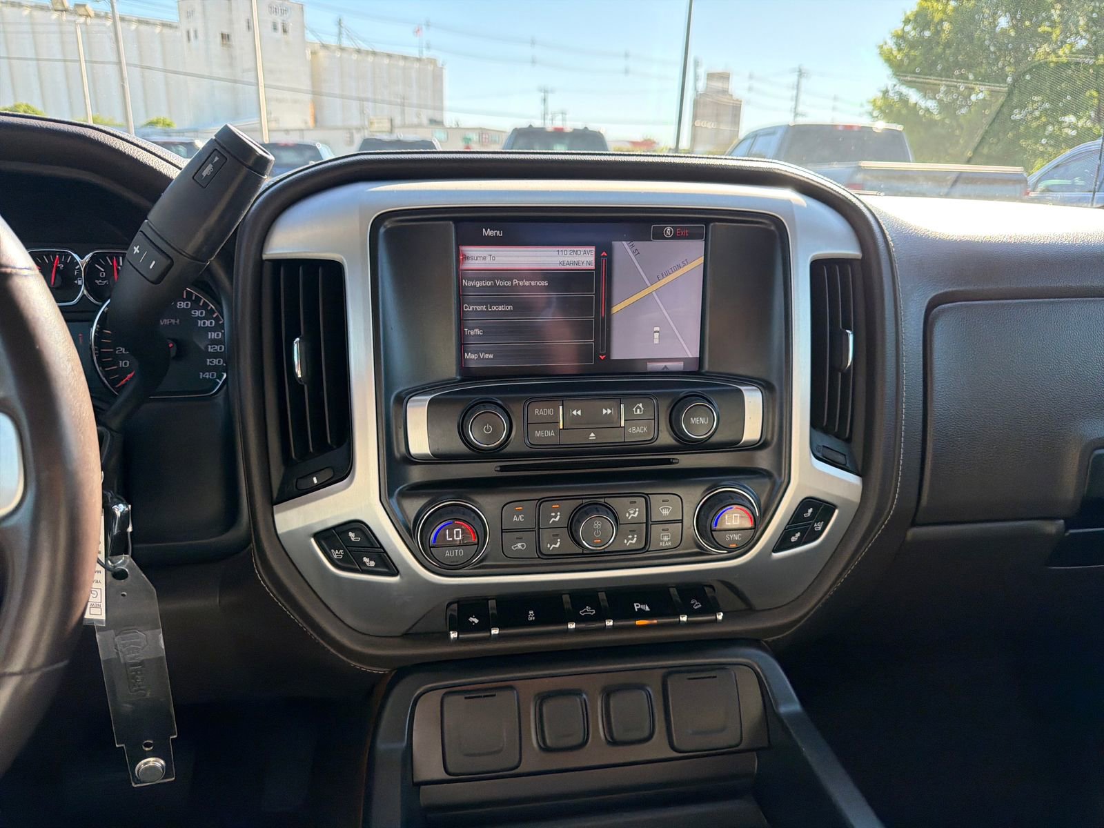 Used 2014 GMC Sierra 1500 SLT w/ SLT Crew Cab Value Package AWD/4WD image 29