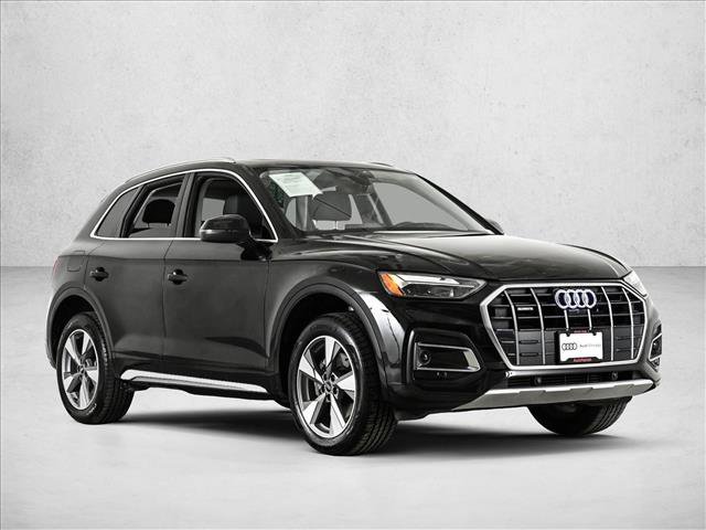 Used 2023 Audi Q5 2.0T Premium Plus w/ Premium Plus Package AWD/4WD image 3