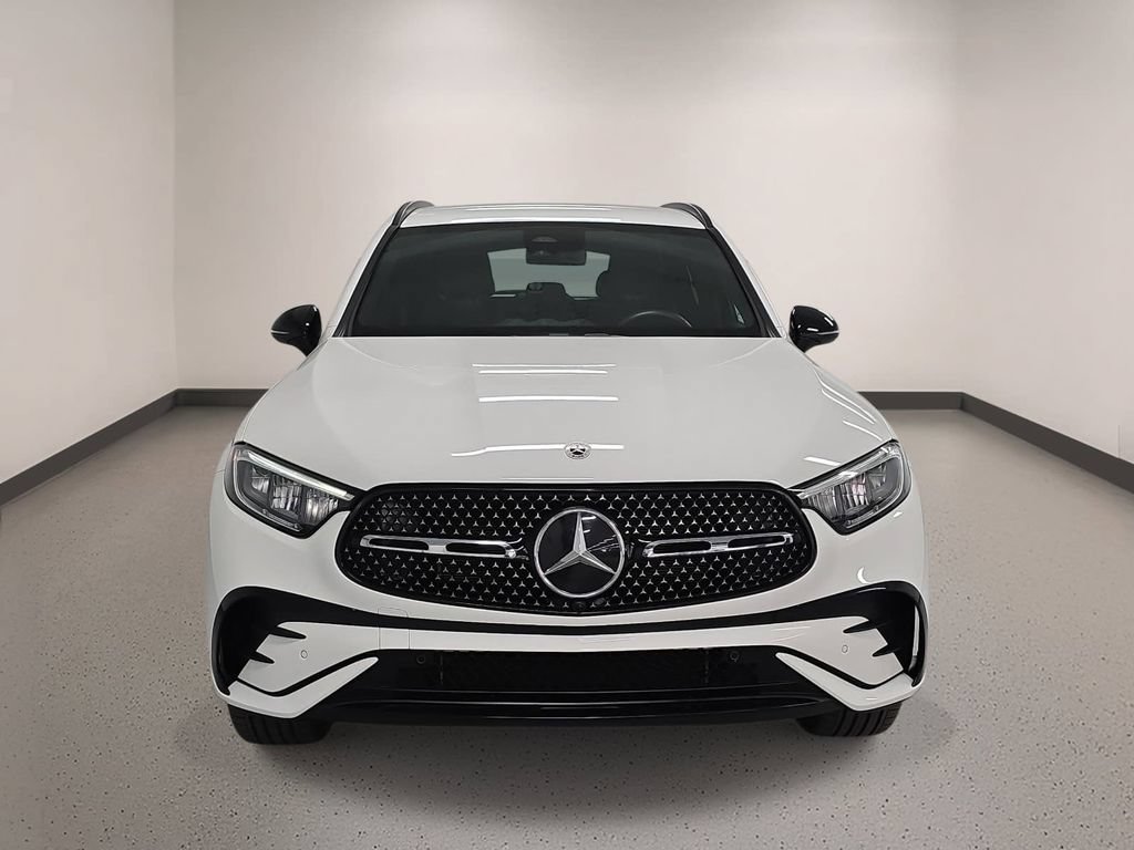 Used 2023 Mercedes-Benz GLC 300 image 9