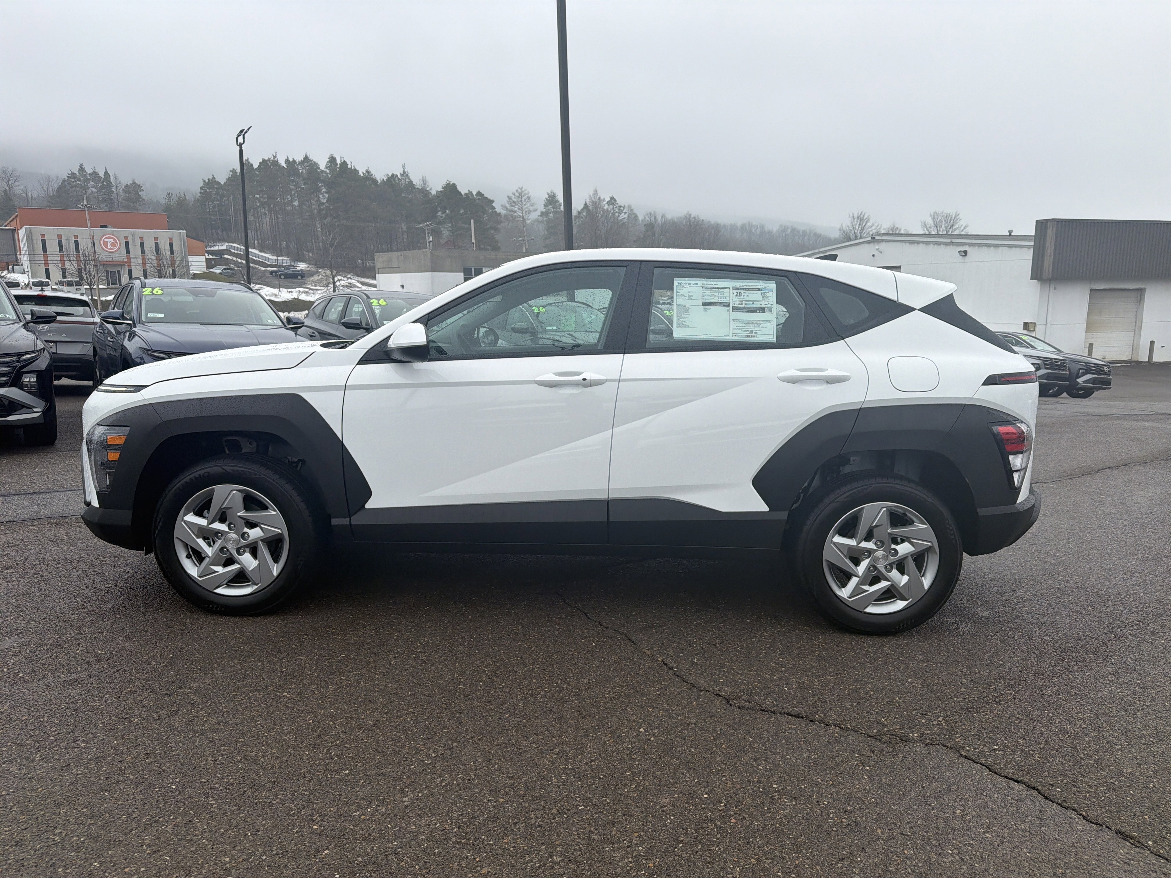 New 2026 Hyundai Kona SE image 7