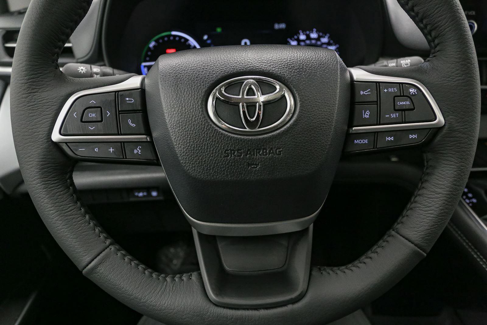 New 2026 Toyota Sienna XLE image 23