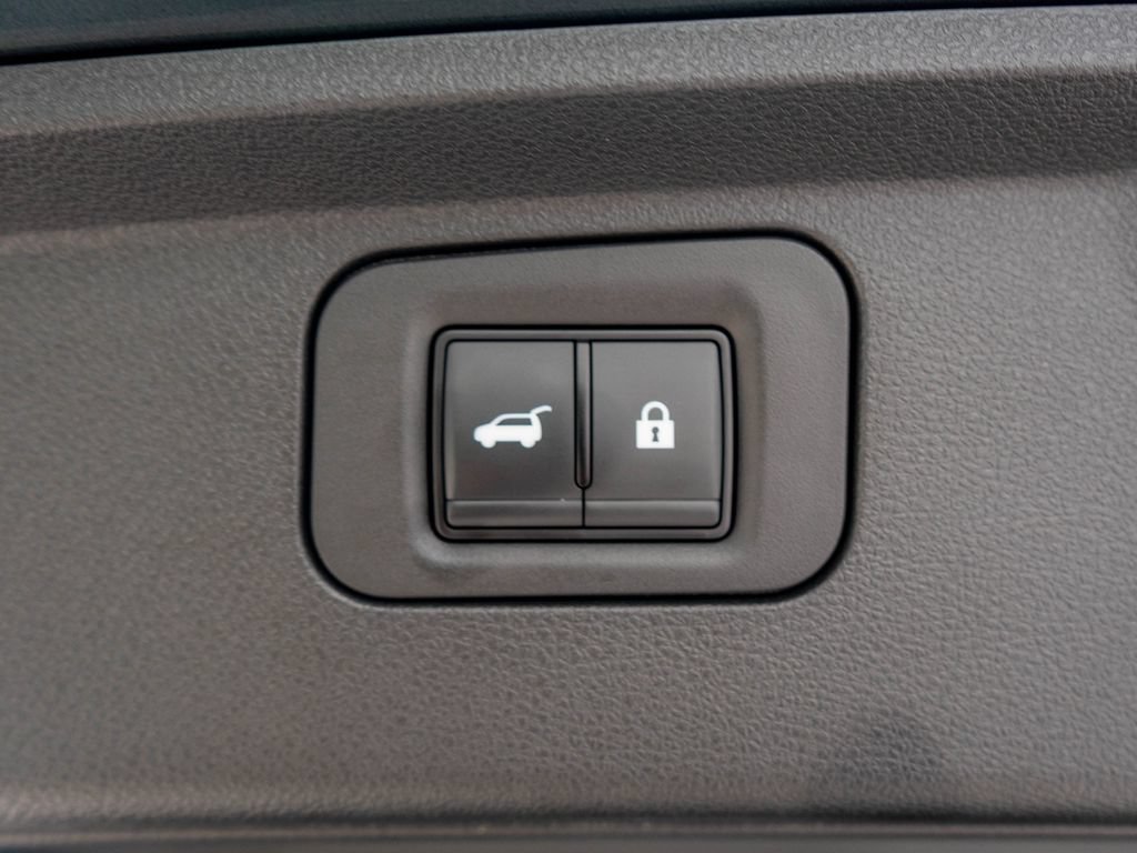 Used 2026 Nissan Armada PRO-4X AWD/4WD image 37