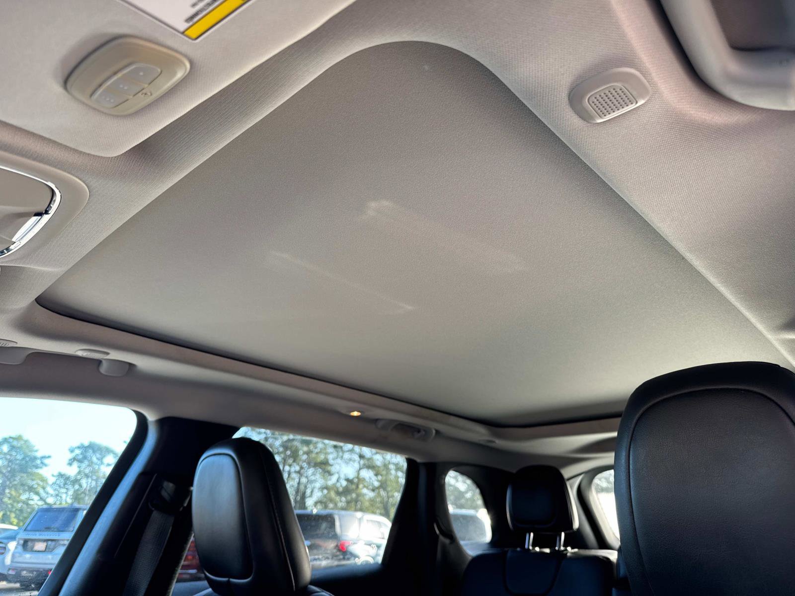 Certified 2021 Jeep Cherokee Limited w/ Elite Package image 21