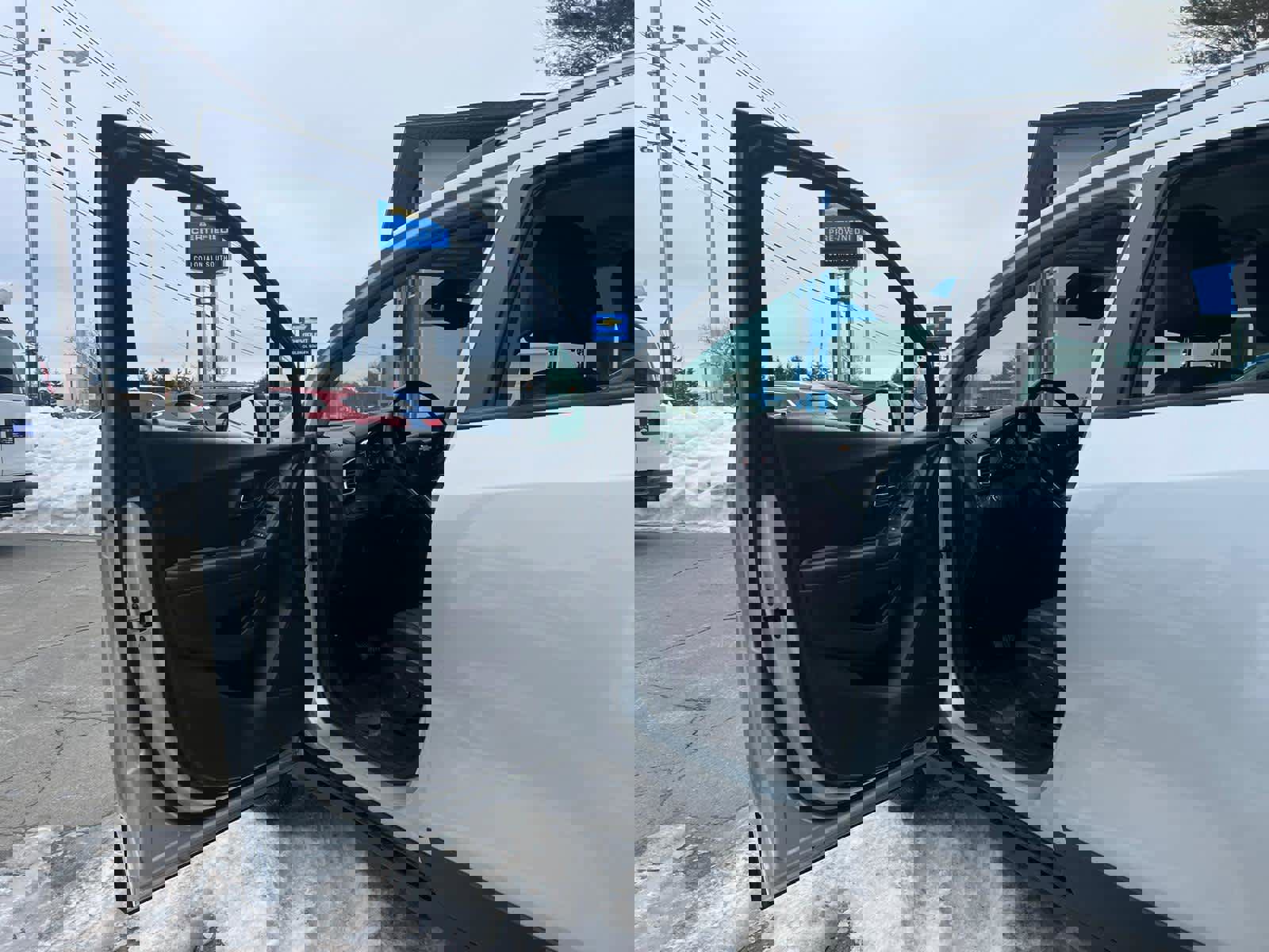 Certified 2022 Chevrolet Trax LT w/ LT Convenience Package image 15