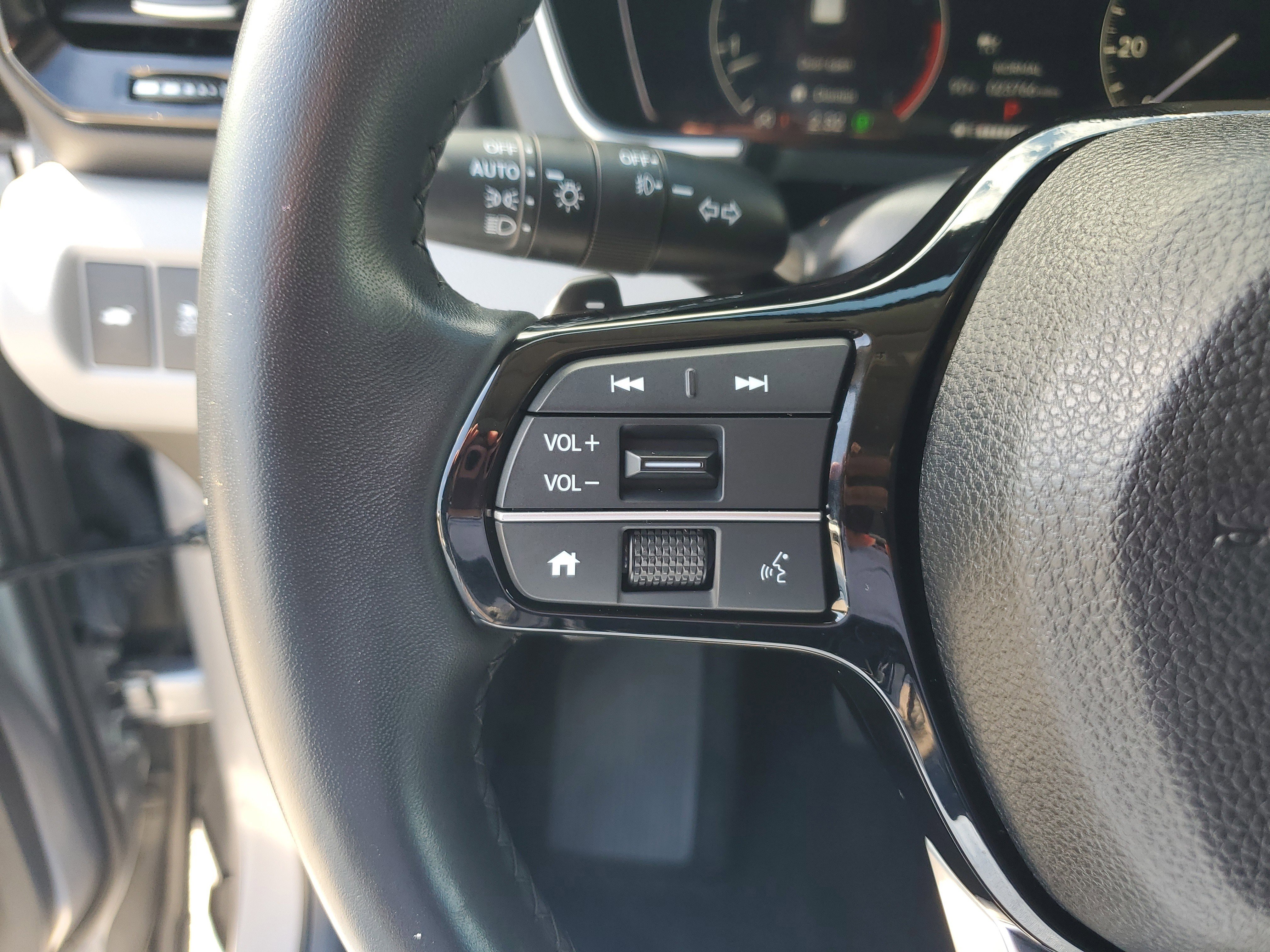 Used 2024 Honda Pilot EX-L image 22