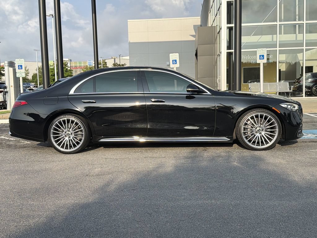 Used 2021 Mercedes-Benz S 580 4MATIC Sedan image 4