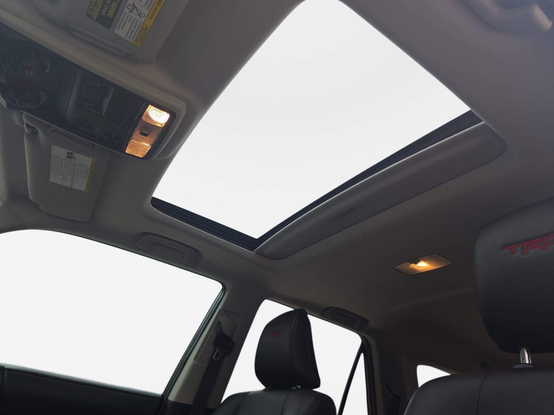 Used 2021 Toyota 4Runner Venture w/ Moonroof Package AWD/4WD image 28