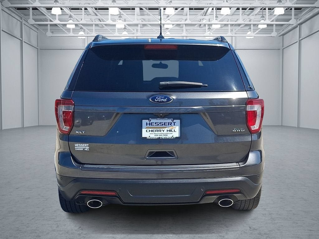 Used 2019 Ford Explorer XLT w/ Equipment Group 202A AWD/4WD image 6