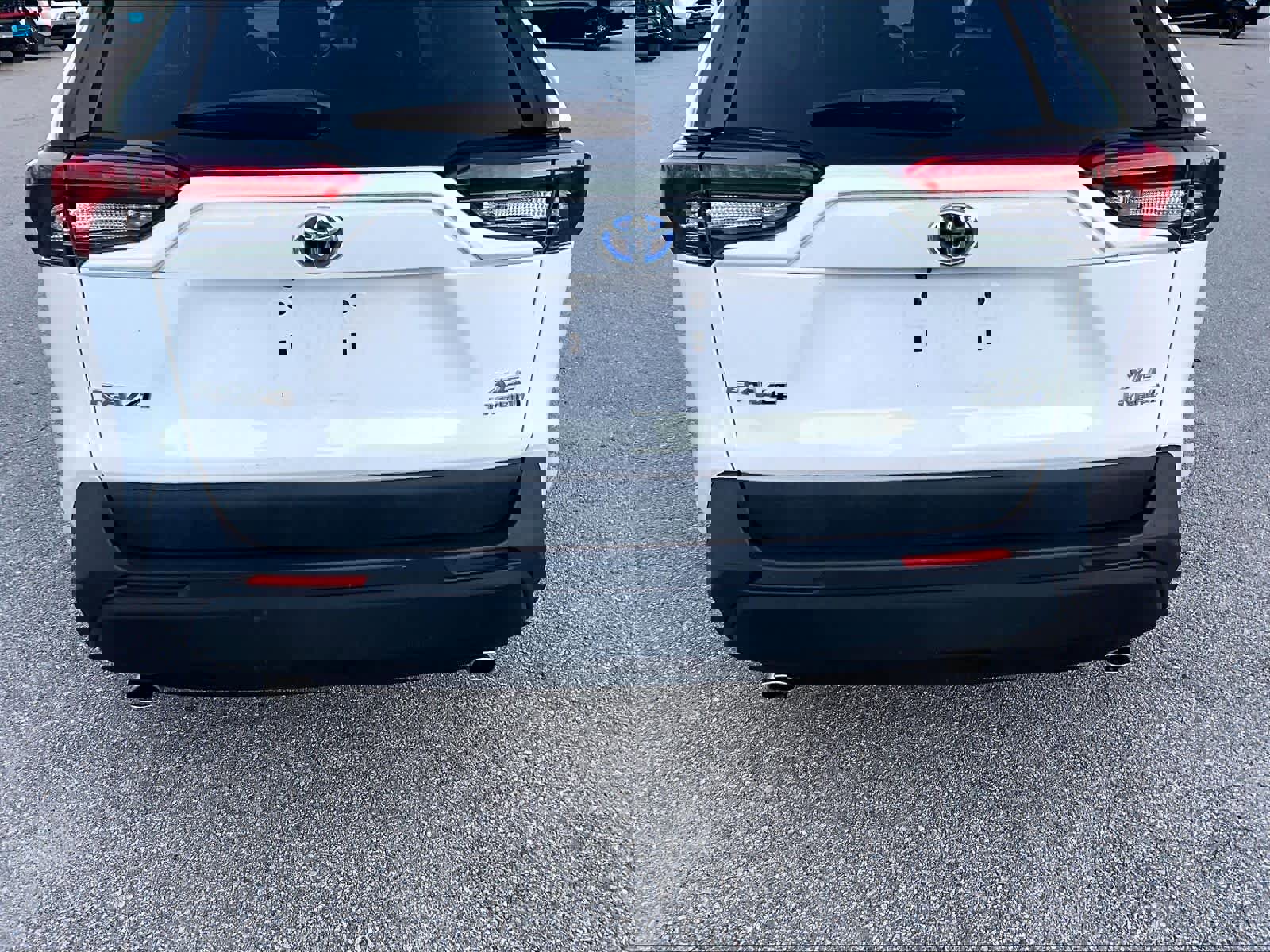 Certified 2021 Toyota RAV4 XLE w/ Convenience Package image 7