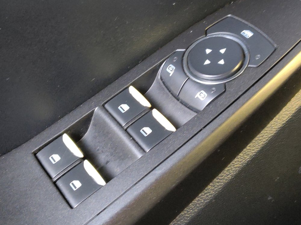 Used 2020 Ford Explorer XLT RWD image 27