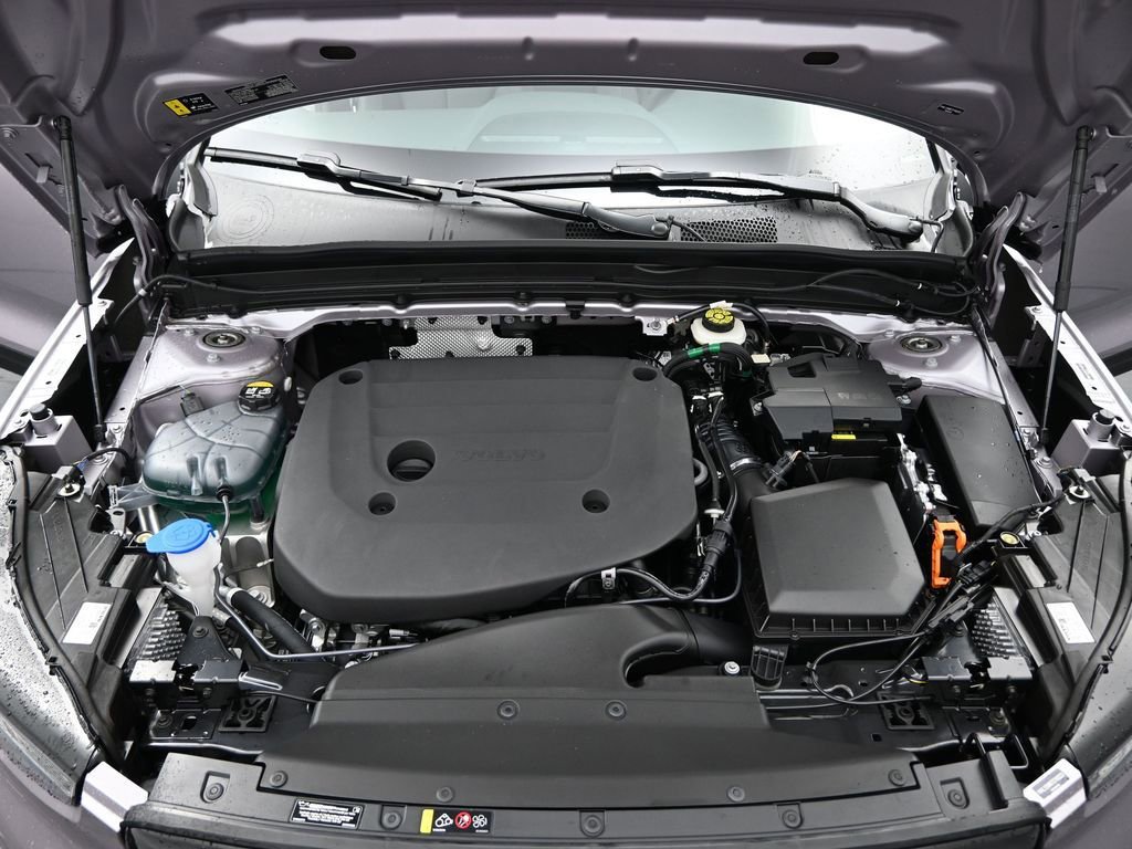 New 2026 Volvo XC40 B5 Ultra w/ Protection Package Premier image 28