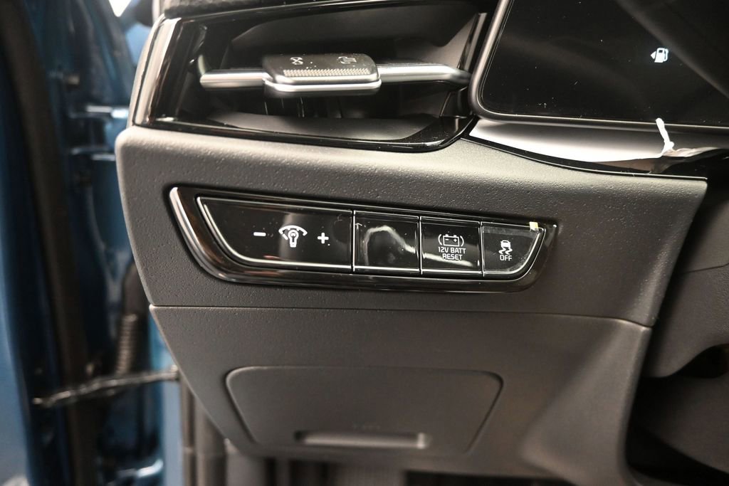 New 2026 Kia Niro EX FWD image 36