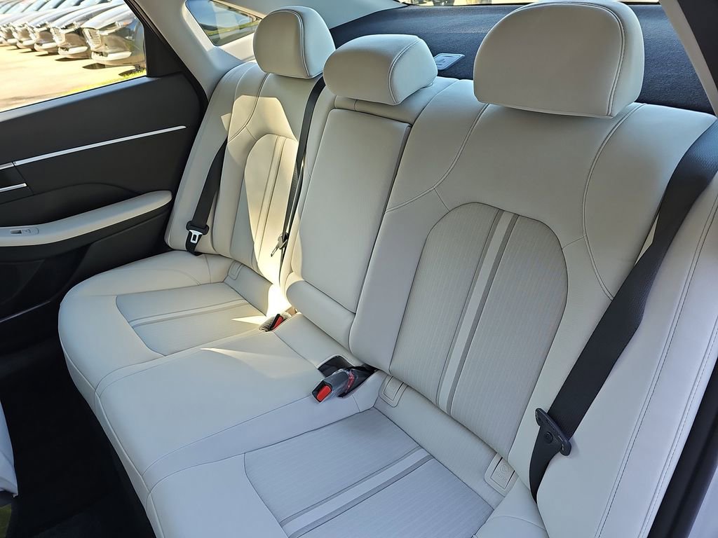 New 2026 Hyundai Sonata SEL FWD image 13