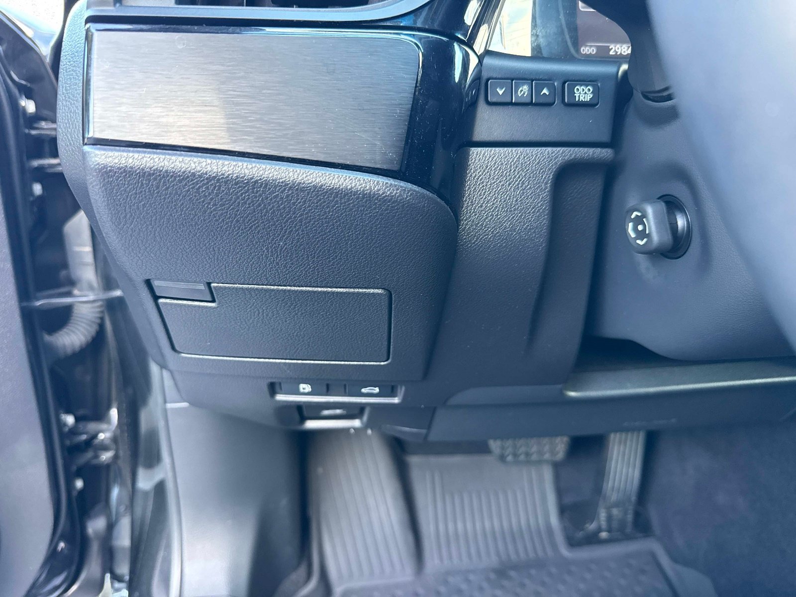 Used 2024 Lexus ES 350 w/ Premium Package FWD image 31