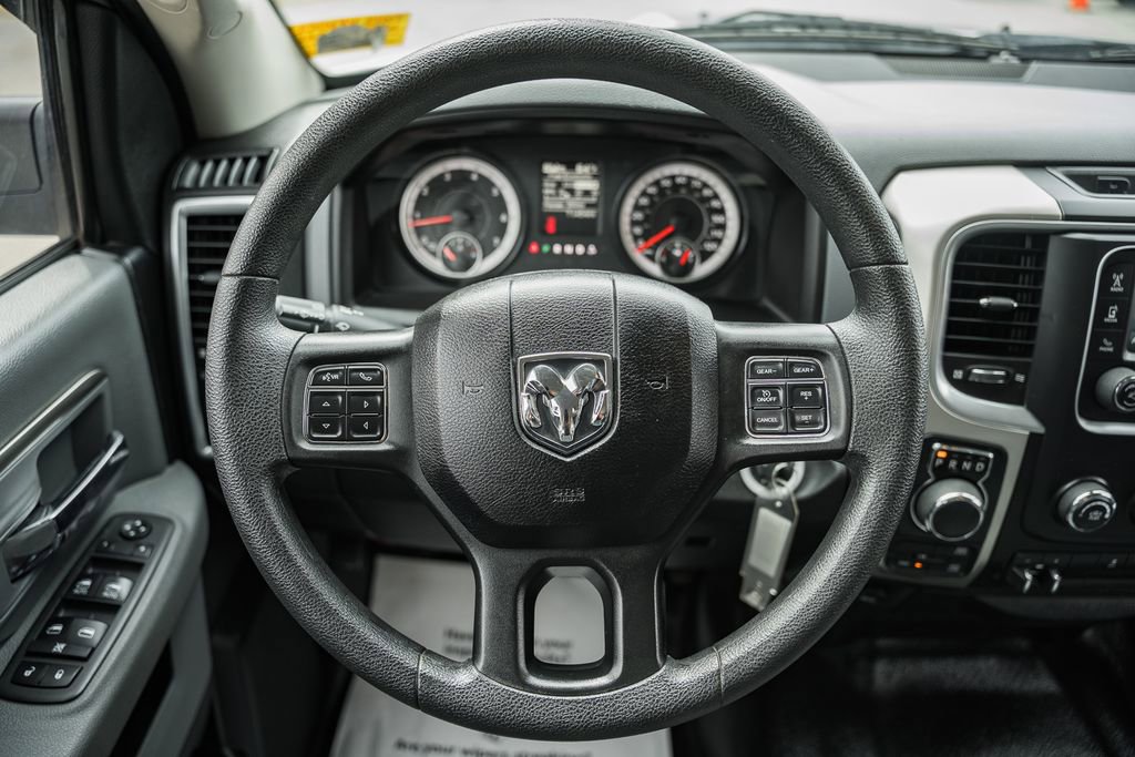 Used 2019 RAM 1500 Classic Warlock image 39