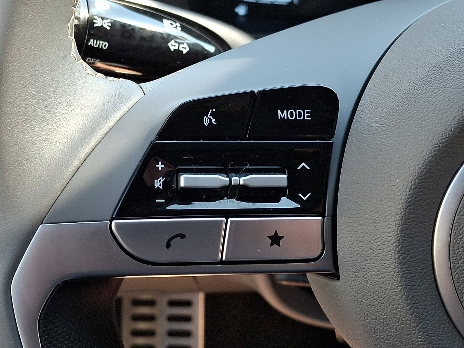 Certified 2025 Hyundai Elantra Sport FWD image 20