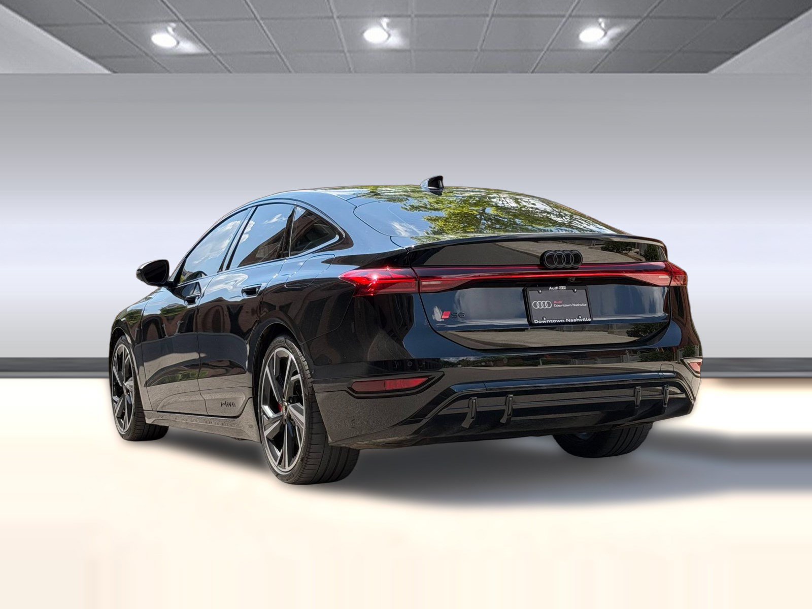 Certified 2025 Audi S6 e-tron Prestige w/ 21" Black Optic Package AWD/4WD image 3