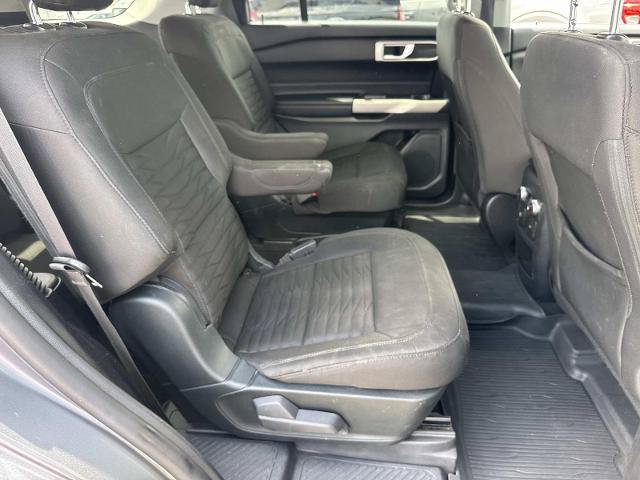 Certified 2021 Ford Explorer XLT RWD image 12