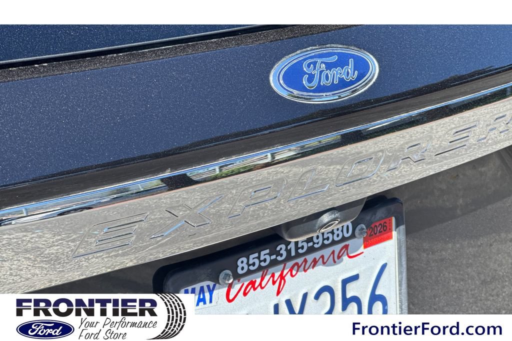 Used 2023 Ford Explorer XLT RWD image 30