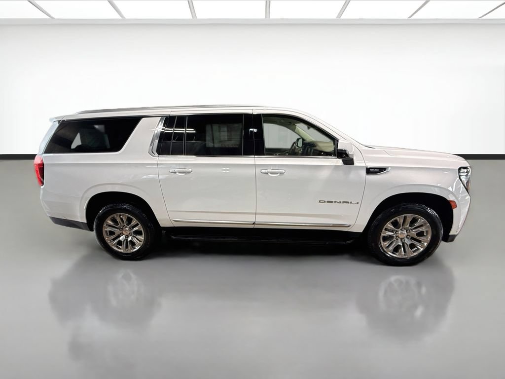 Used 2021 GMC Yukon XL Denali AWD/4WD image 4