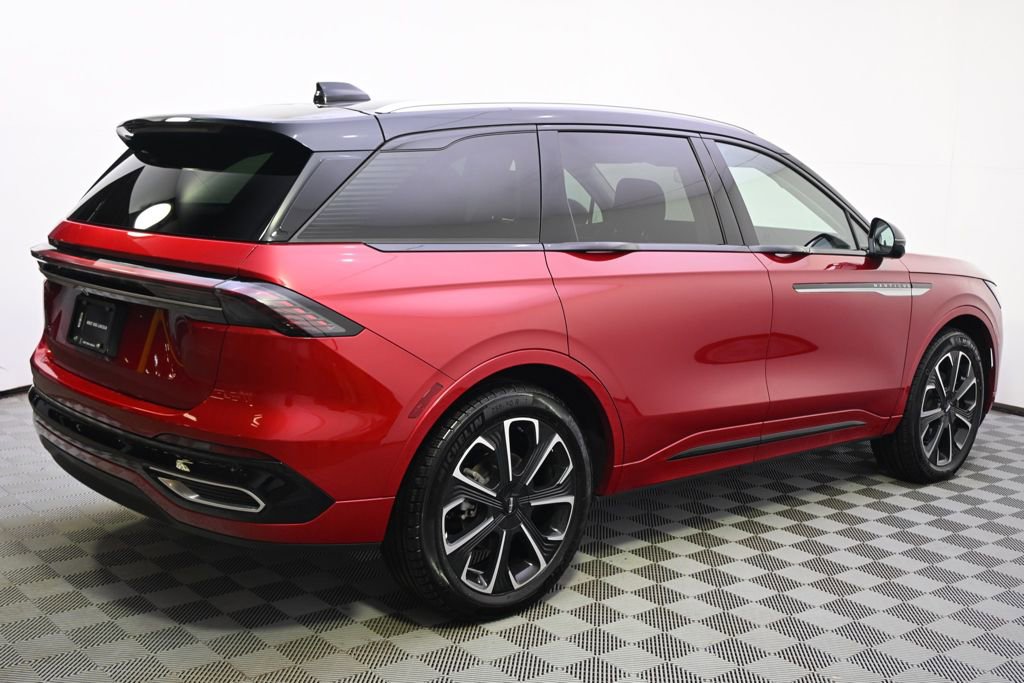 New 2026 Lincoln Nautilus Reserve image 7