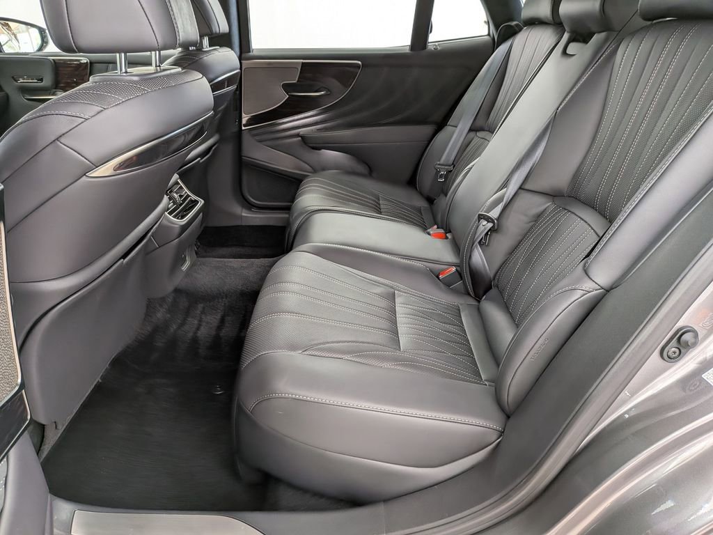 Certified 2023 Lexus LS 500 AWD w/ Luxury Package image 28
