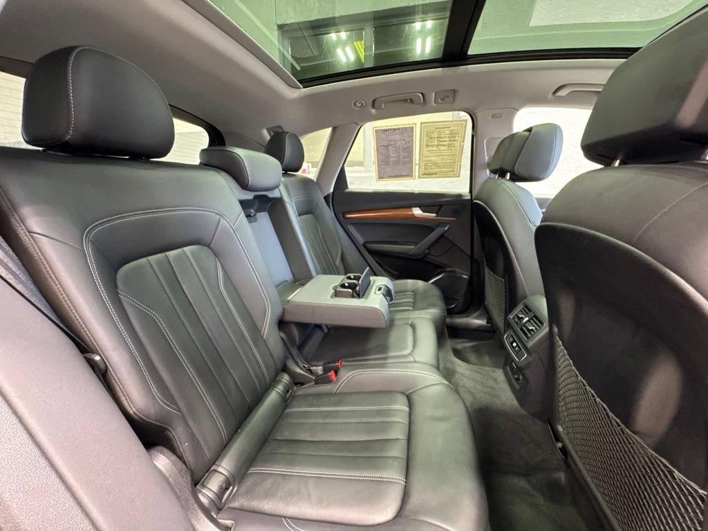 Used 2023 Audi Q5 2.0T Premium w/ Convenience Package AWD/4WD image 23