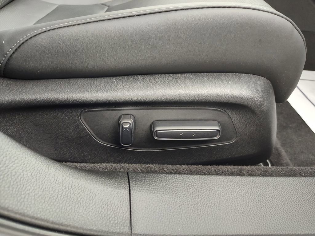 Used 2025 Honda Accord Touring image 32