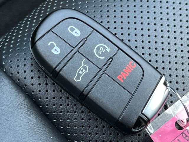 Used 2025 Dodge Durango R/T AWD/4WD image 42