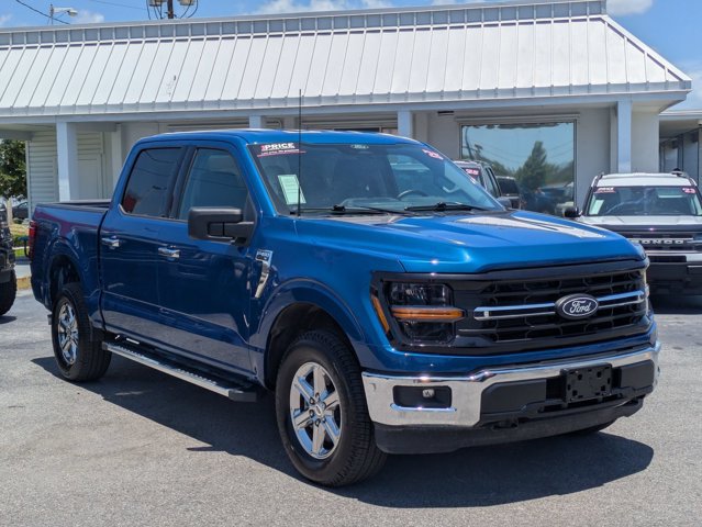 Used 2025 Ford F150 XLT w/ Equipment Group 301A Standard AWD/4WD image 3
