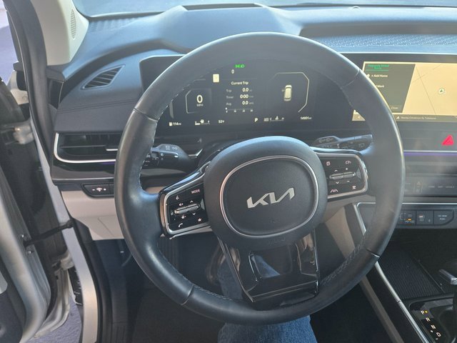 New 2025 Kia Carnival SX Prestige image 17