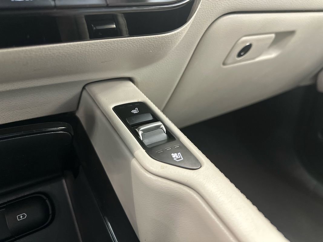 Used 2022 Kia Telluride EX image 32