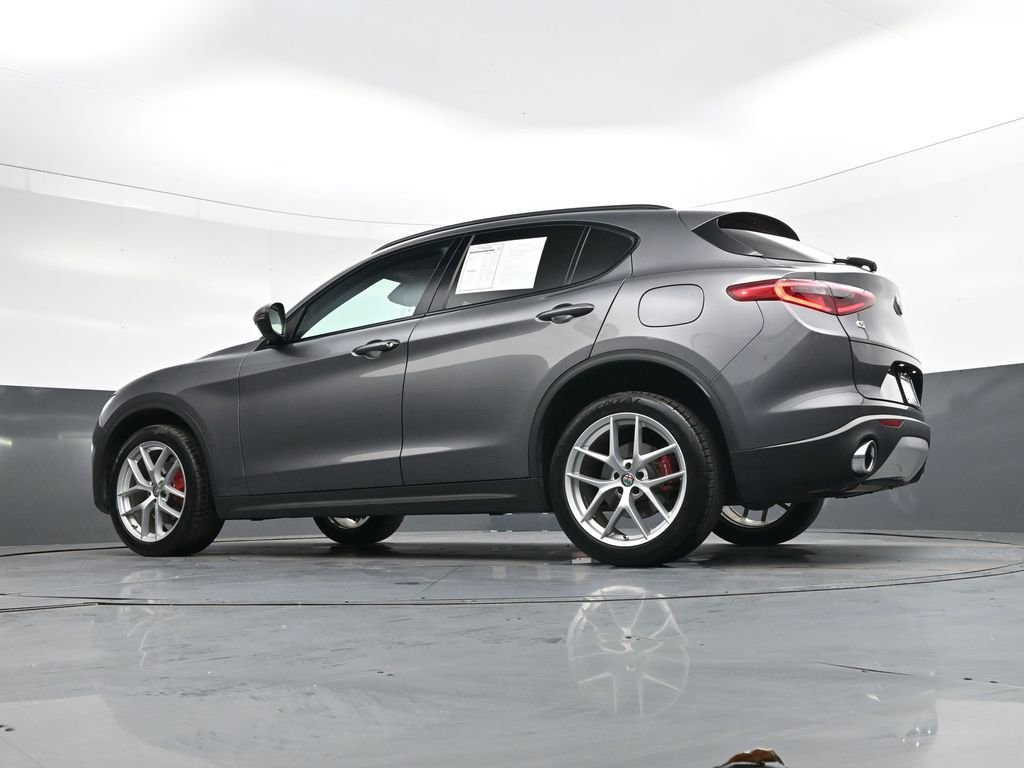 Used 2018 Alfa Romeo Stelvio Sport w/ Quick Order Package 22J Sport image 38