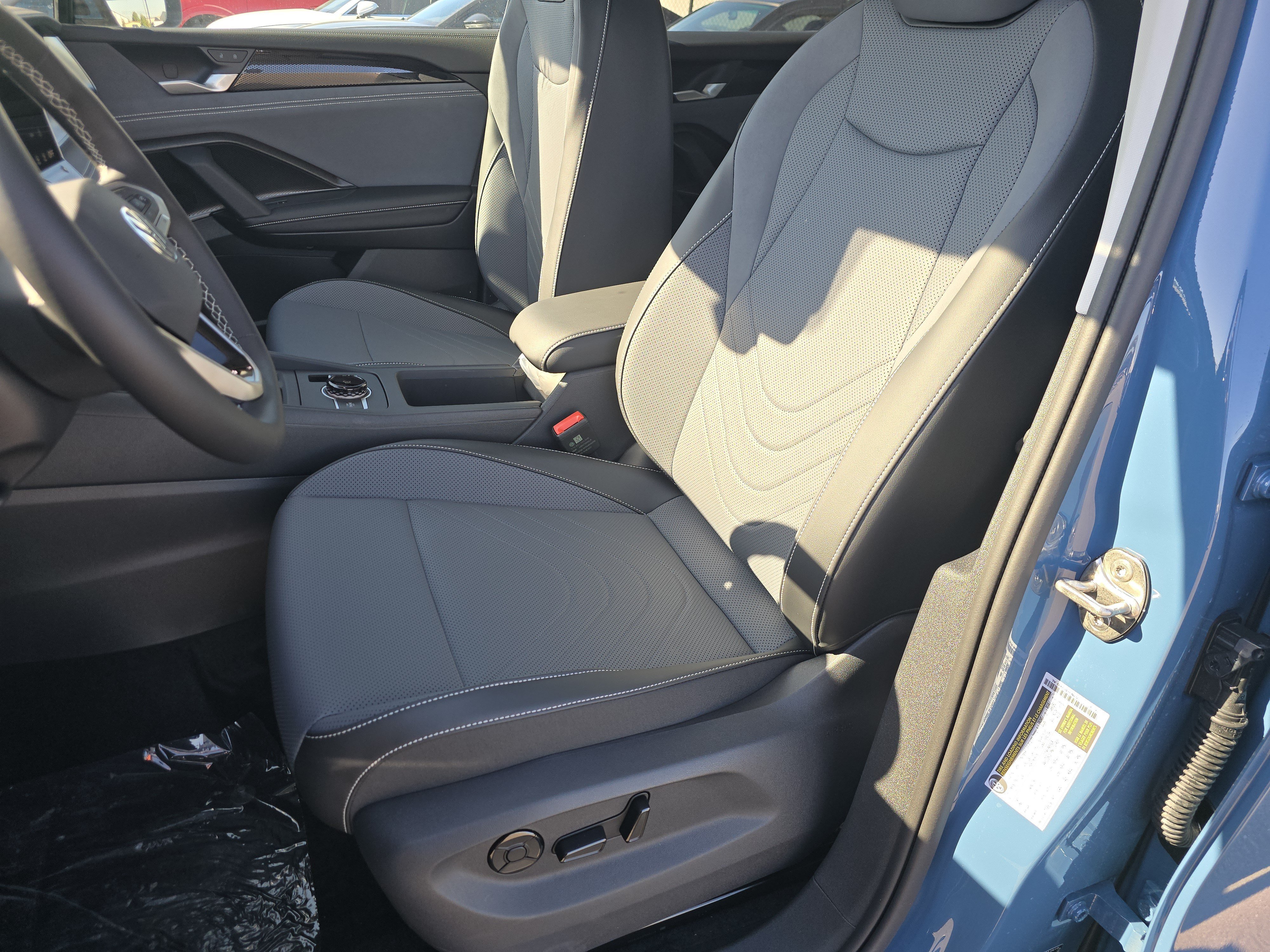 New 2026 Volkswagen Tiguan SE AWD/4WD image 20
