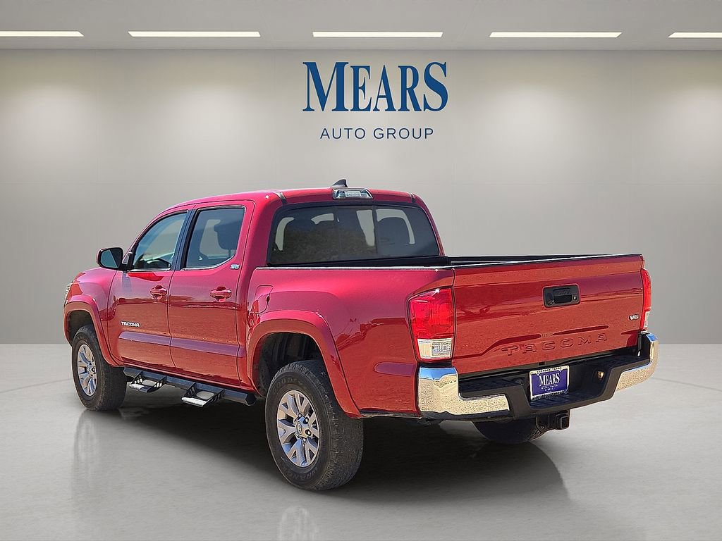 Used 2017 Toyota Tacoma SR5 w/ Tow Package image 3