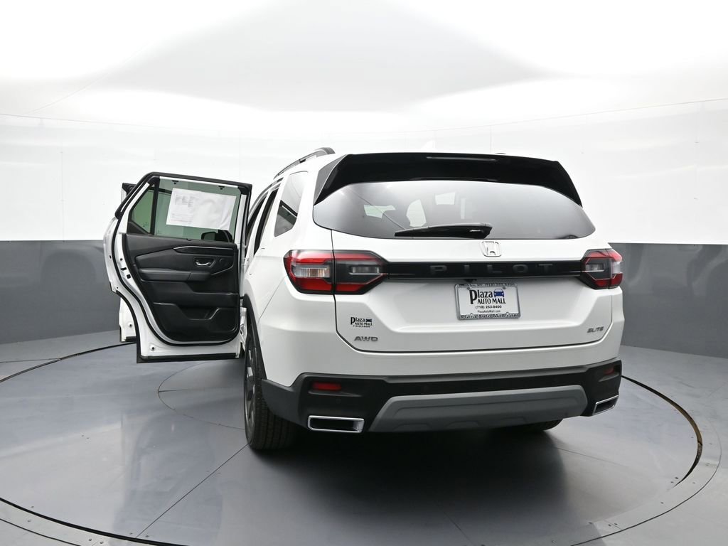 Used 2024 Honda Pilot Elite image 49