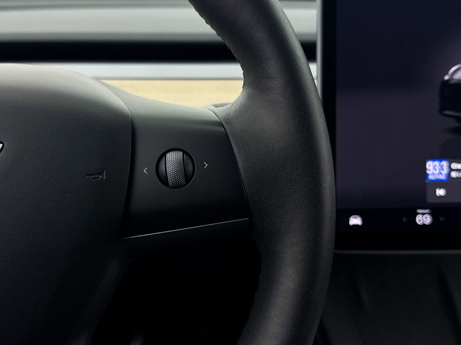 Used 2022 Tesla Model Y Performance AWD/4WD image 38