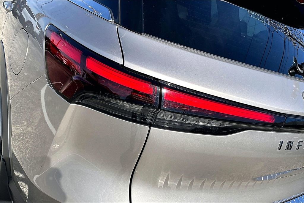 Certified 2023 INFINITI QX60 Luxe w/ Cargo Package image 43