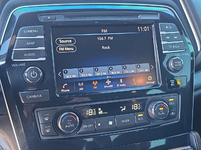 Used 2022 Nissan Maxima SR FWD image 16