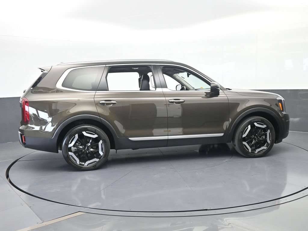 New 2024 Kia Telluride S w/ S Sunroof Package FWD image 7