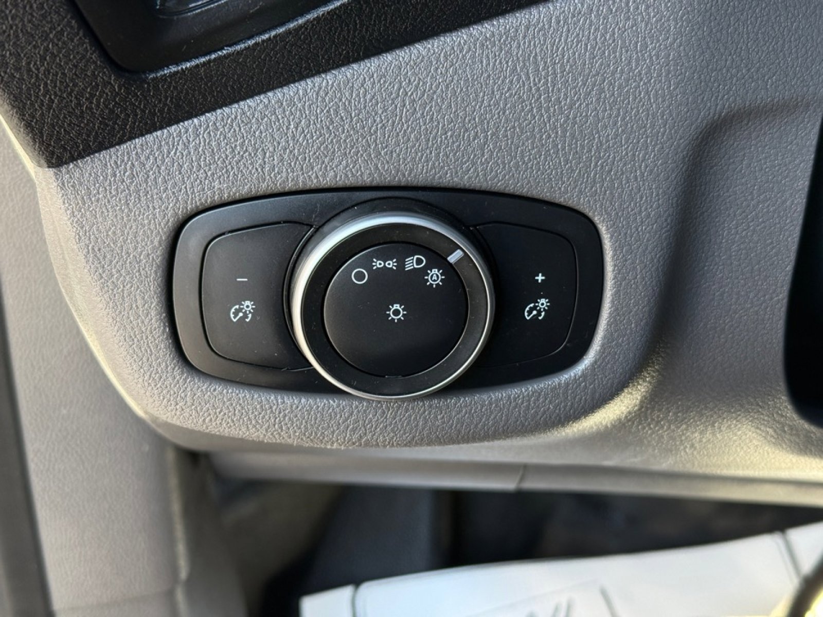 Used 2020 Ford Transit Connect XL image 31