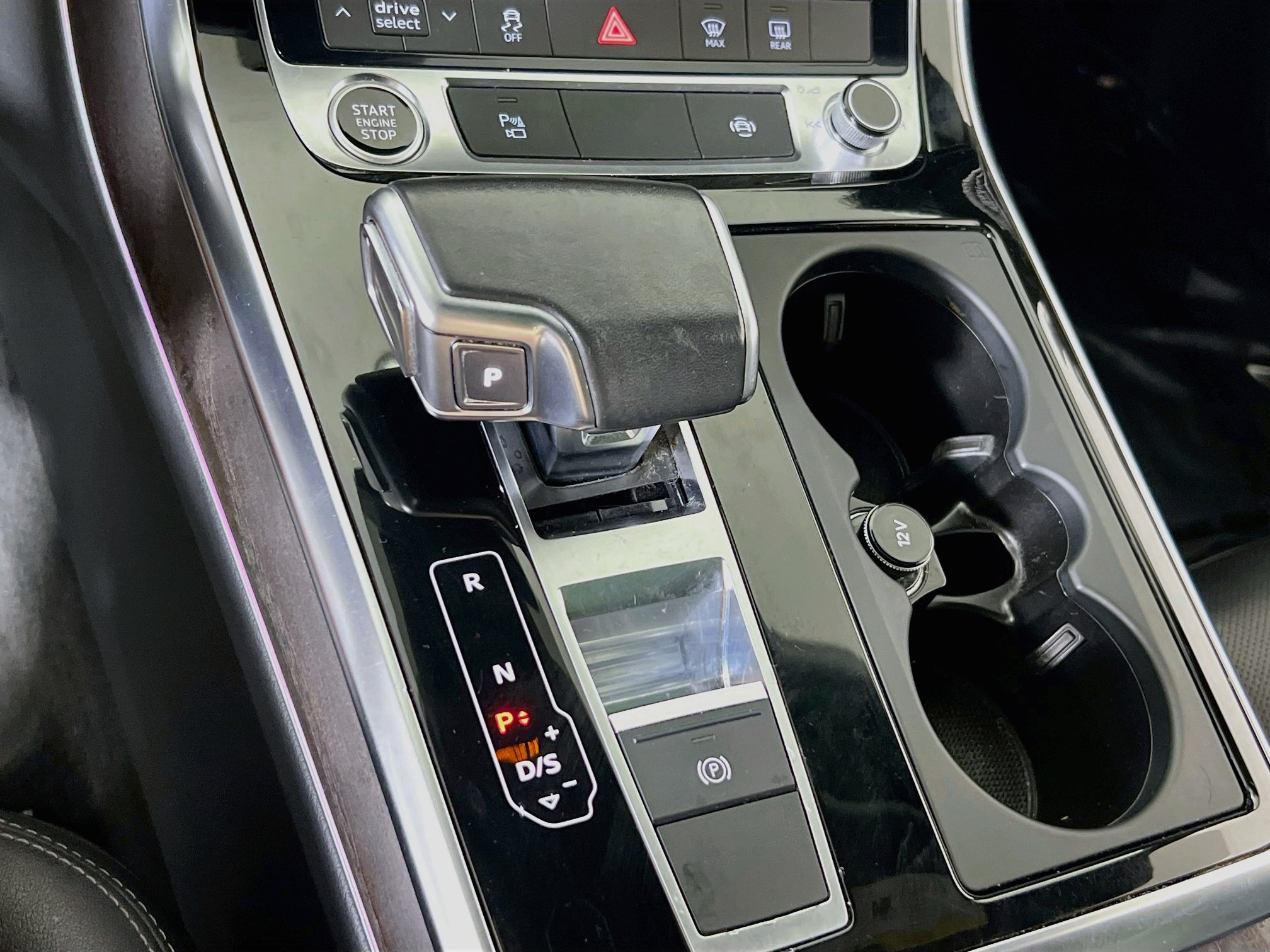 Used 2021 Audi Q8 Premium Plus w/ Premium Plus Package AWD/4WD image 16