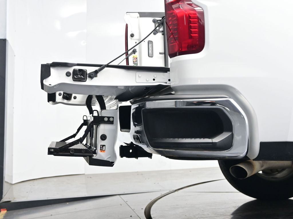 Used 2025 Chevrolet Silverado 1500 LT w/ LPO, Dark Essentials Package image 43